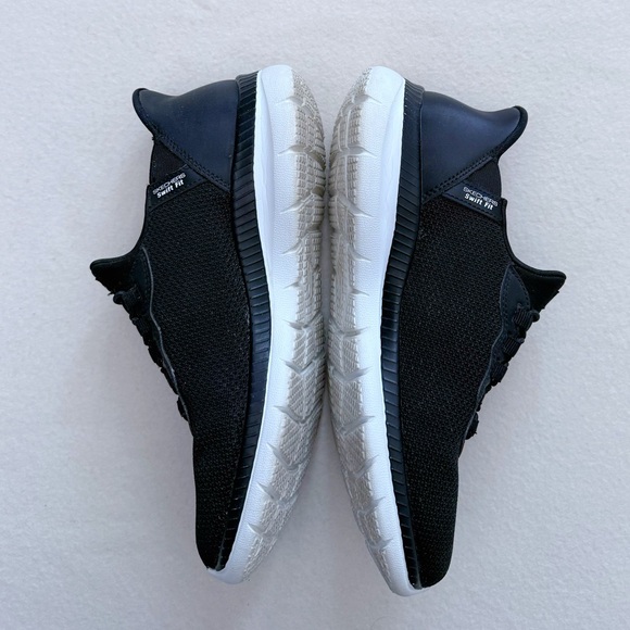Skechers Hands Free Swift Fit Memory Foam Black White Sneakers Shoes Size 7 - Picture 8 of 16